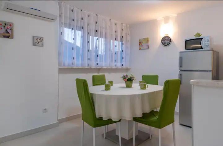 Mimoza Trogir Apartment Екстериор снимка